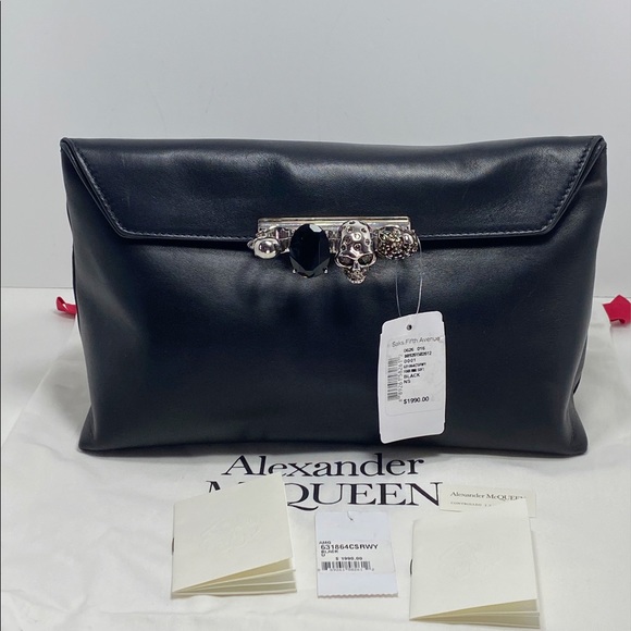 Alexander McQueen Handbags - Alexander McQueen Four Ring skull leather clutch
